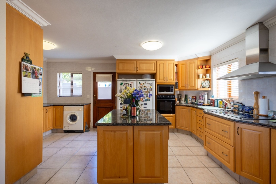 4 Bedroom Property for Sale in Lower Robberg Western Cape